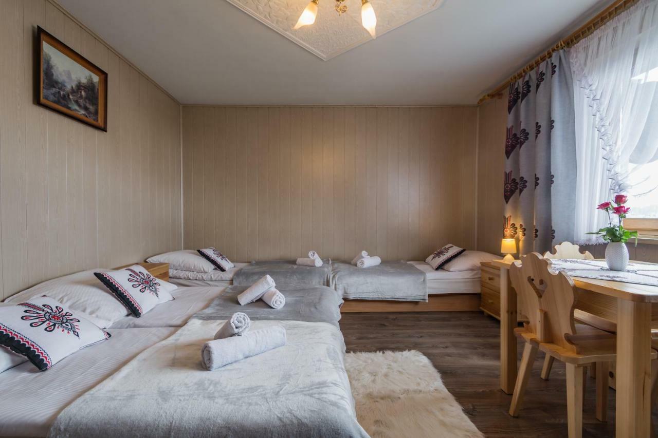 Agrotatry U Stachy Villa บุโควินา ทัตซานสกา ภายนอก รูปภาพ